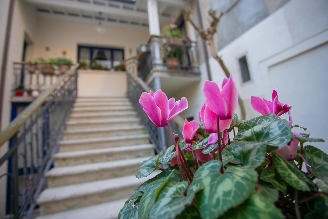 B&B La Corte Чоджия Екстериор снимка